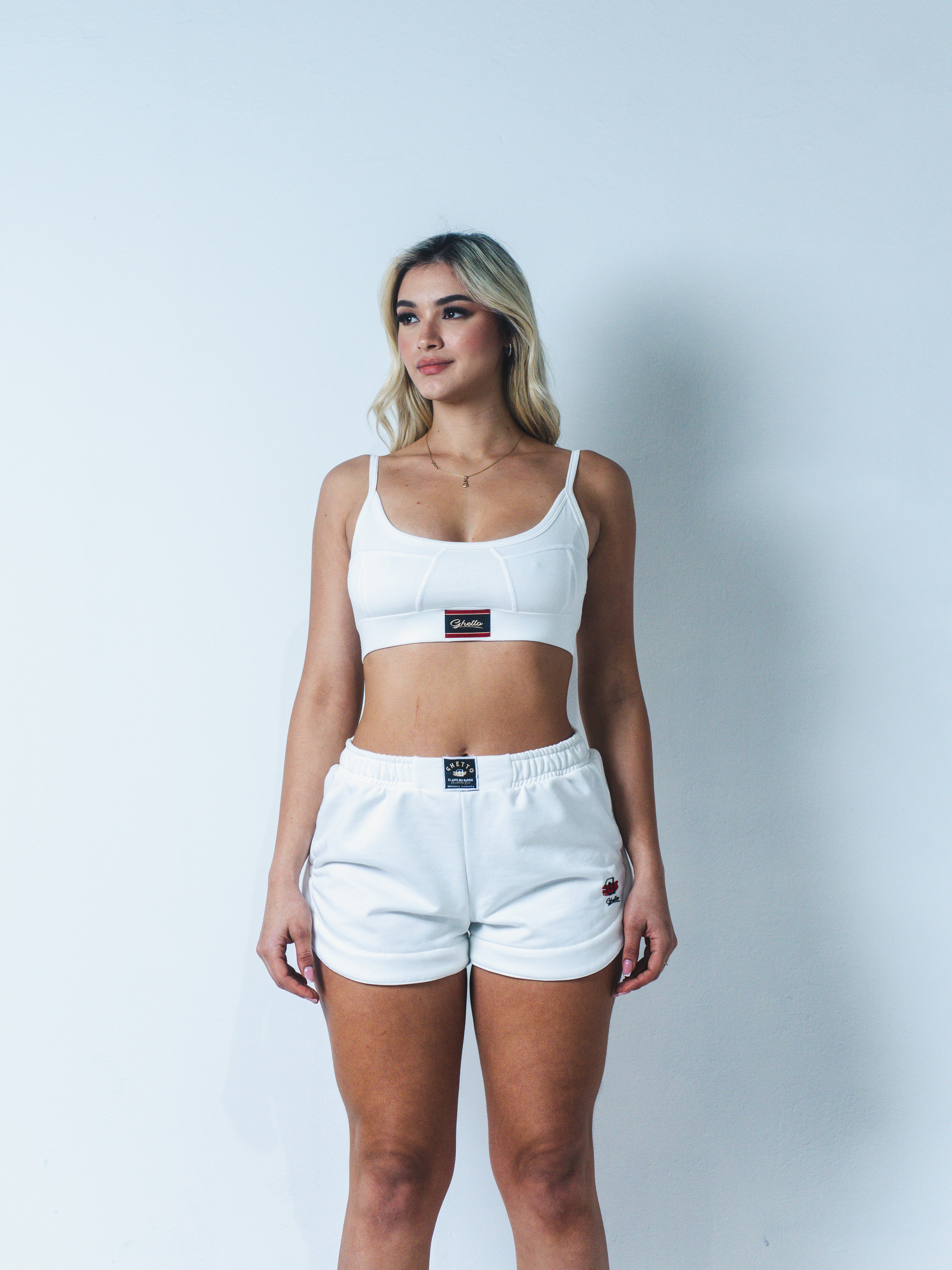 Shorts Pantone