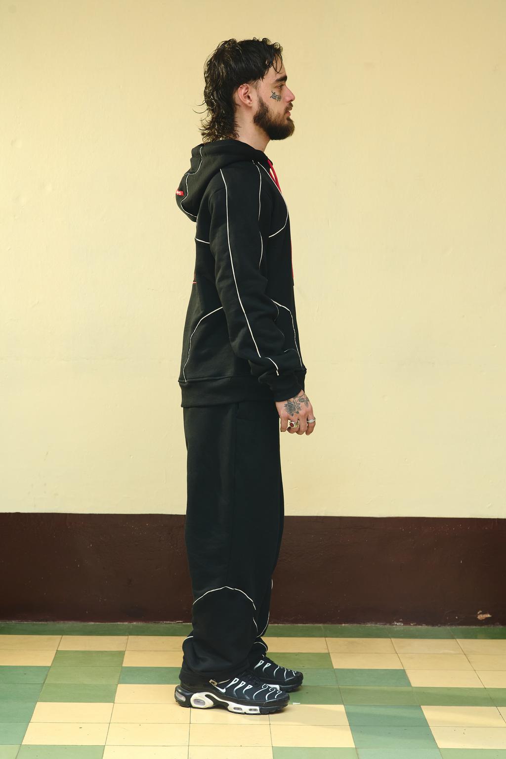 Hoodie Negro Reflectivo