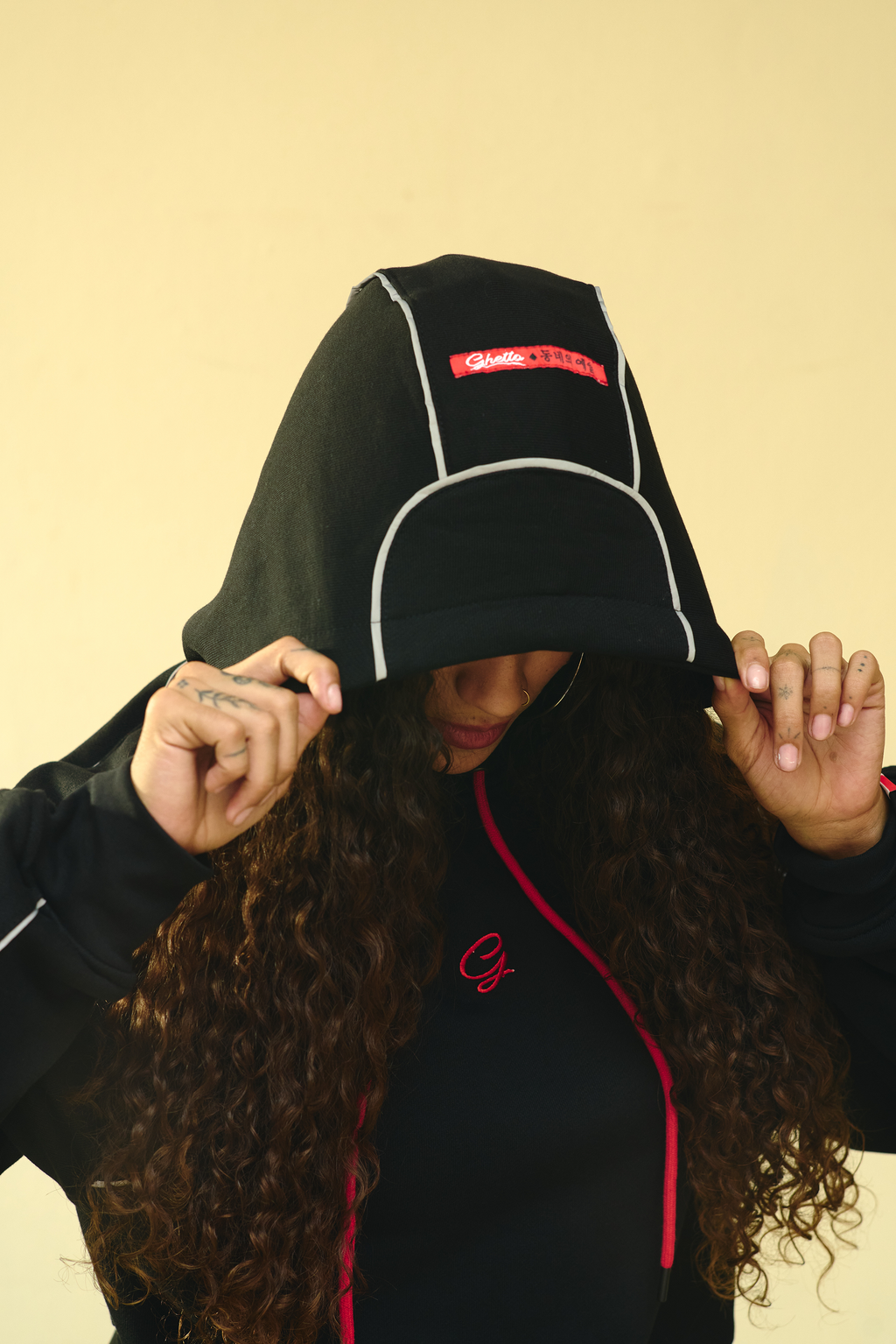 Hoodie Negro Reflectivo