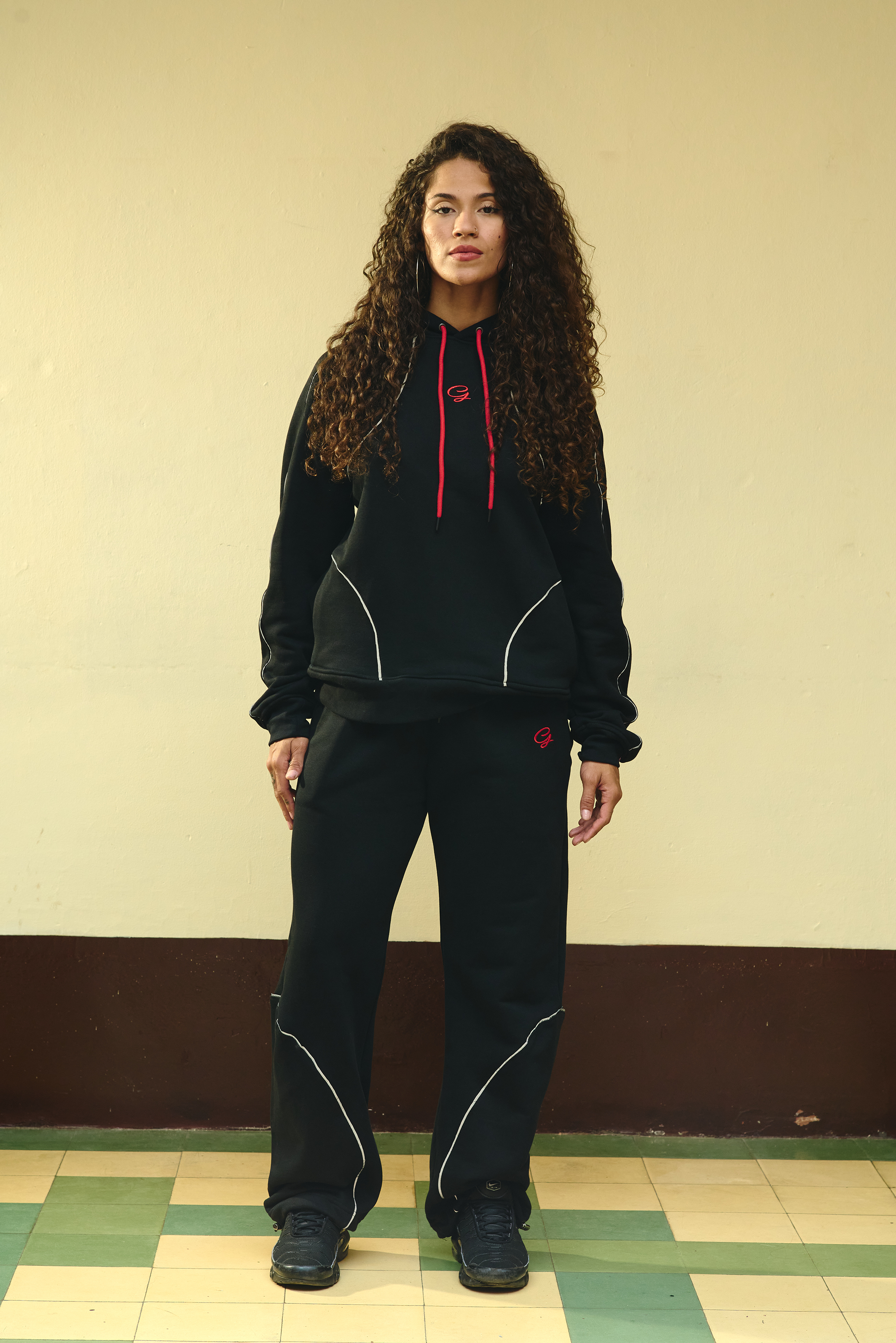 Hoodie Negro Reflectivo