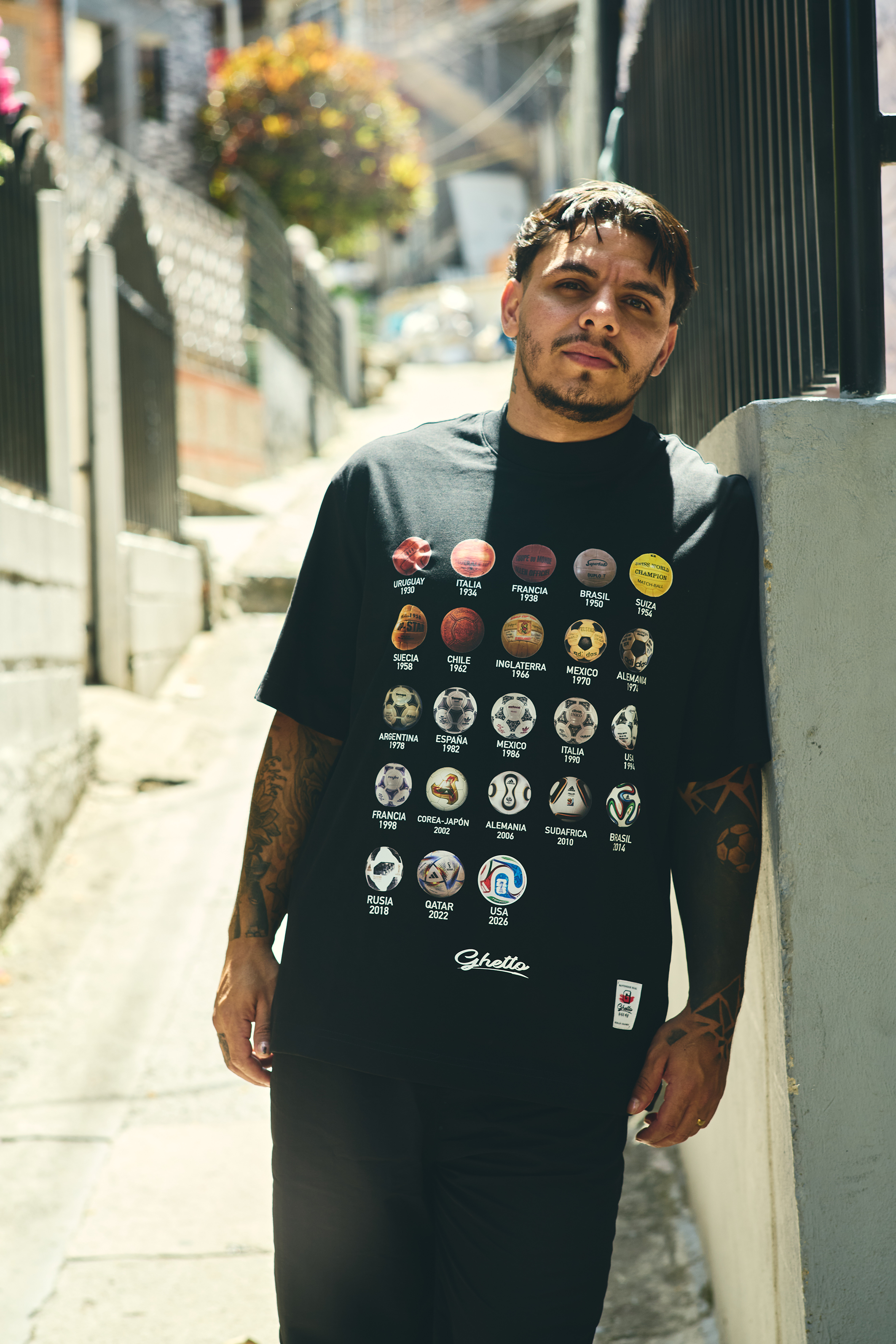 Camiseta Balones Mundial Negra
