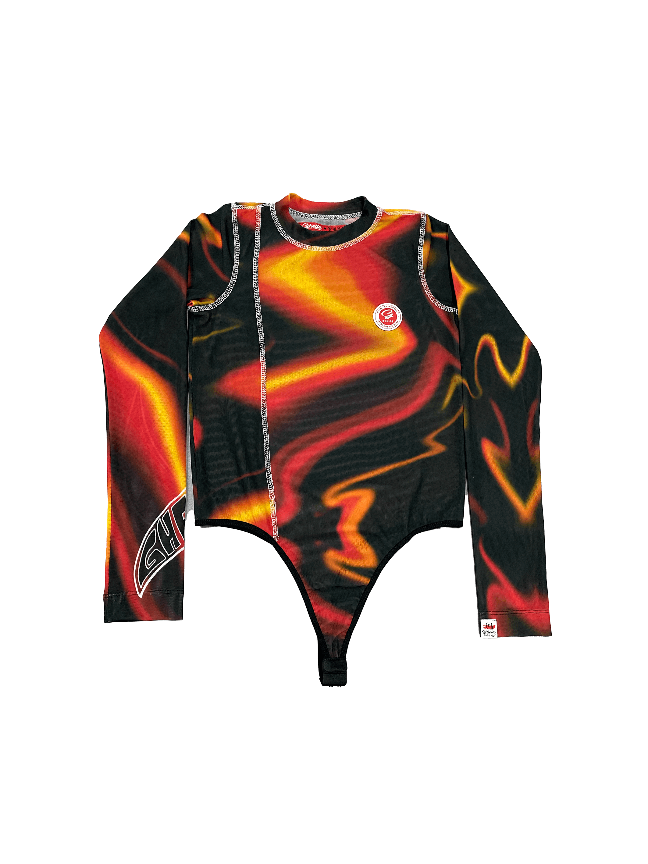 Body Sendé in vibrant red and black, made of 100% polyester with sublimated art and adjustable clasp for comfort.